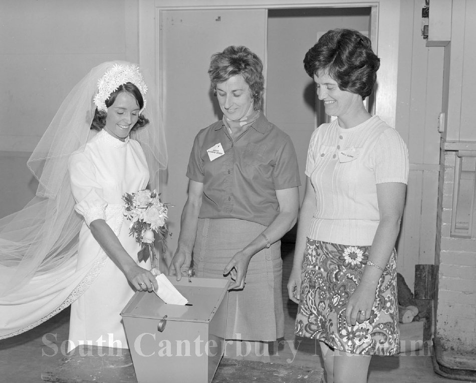 Miss Ann Washington voting at Fairlie